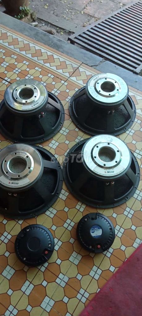Loa RCF 850 Đen. Mua bán Tivi, Âm thanh tại Huyện Hòa Thành Tây Ninh được đăng bởi Ngon bổ rẻ  hình 1