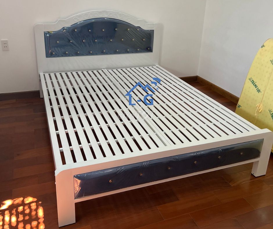 Giường sắt Giường sắt Giường sắt Giường sắt Giường. Mua bán Giường, chăn ga gối nệm tại Quận 4 Tp Hồ Chí Minh được đăng bởi Lâm Gia Home hình 1