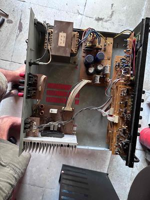 không xài cần bán âm ly Boston. Mua bán Tivi, Âm thanh tại Quận 7 Tp Hồ Chí Minh được đăng bởi Cu Nguyen