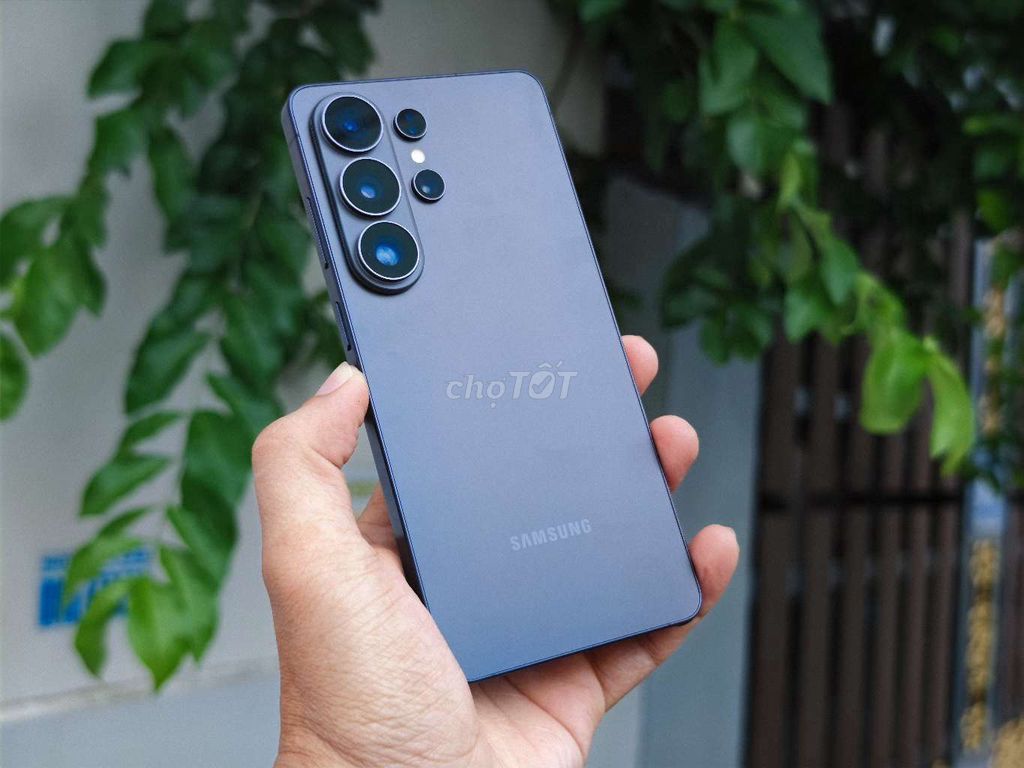 Samsung Galaxy S26 Ultra 256GB Đen 99% nguyên zin. Mua bán Điện thoại tại Quận Ninh Kiều Cần Thơ được đăng bởi Lê Khang hình 1