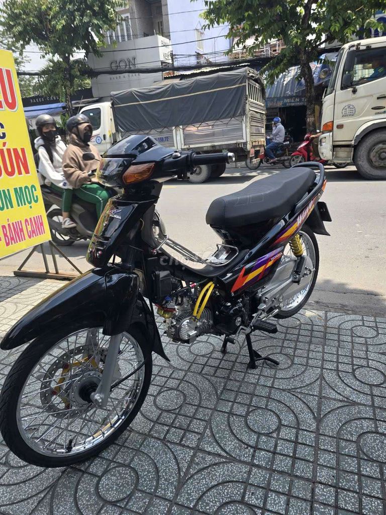 Fututre I up wave Thái,máy 54zz,full combo Redleo. Mua bán Xe máy tại Huyện Hóc Môn Tp Hồ Chí Minh được đăng bởi                    CẦM ĐỒ TÍN PHÁT hình 2