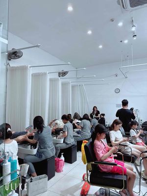 tuyển thợ nail mi gội