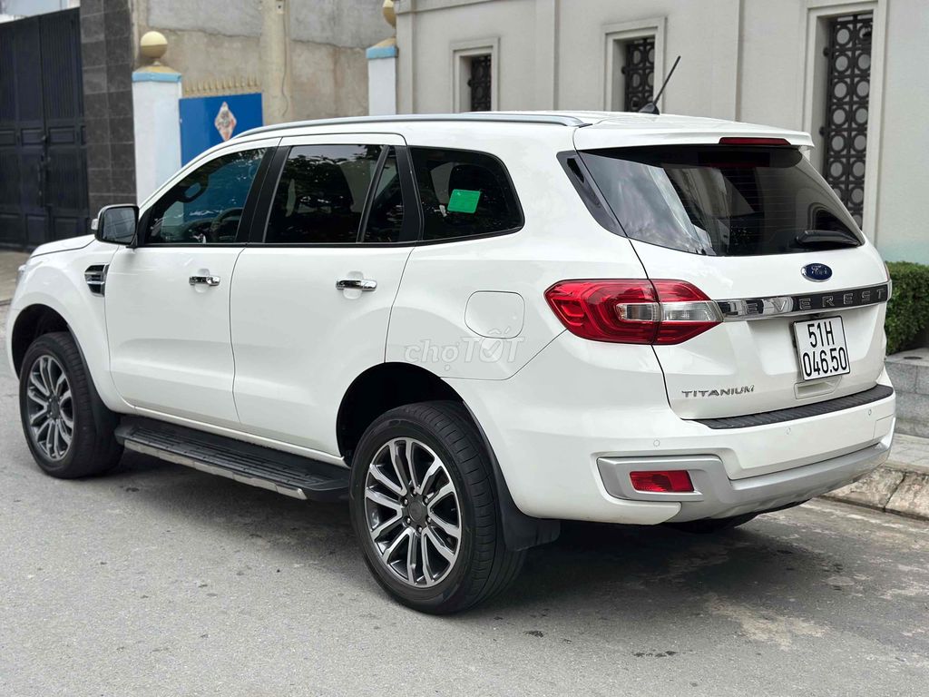 Ford Everest 2019 Titanium 2.0L 4x4 AT - 90000 km. Mua bán Ô tô tại Quận 12 Tp Hồ Chí Minh được đăng bởi F2Auto hình 4