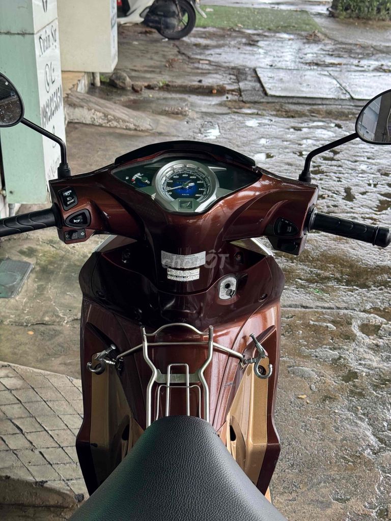 Honda Future Neo Fi 125 коричневый