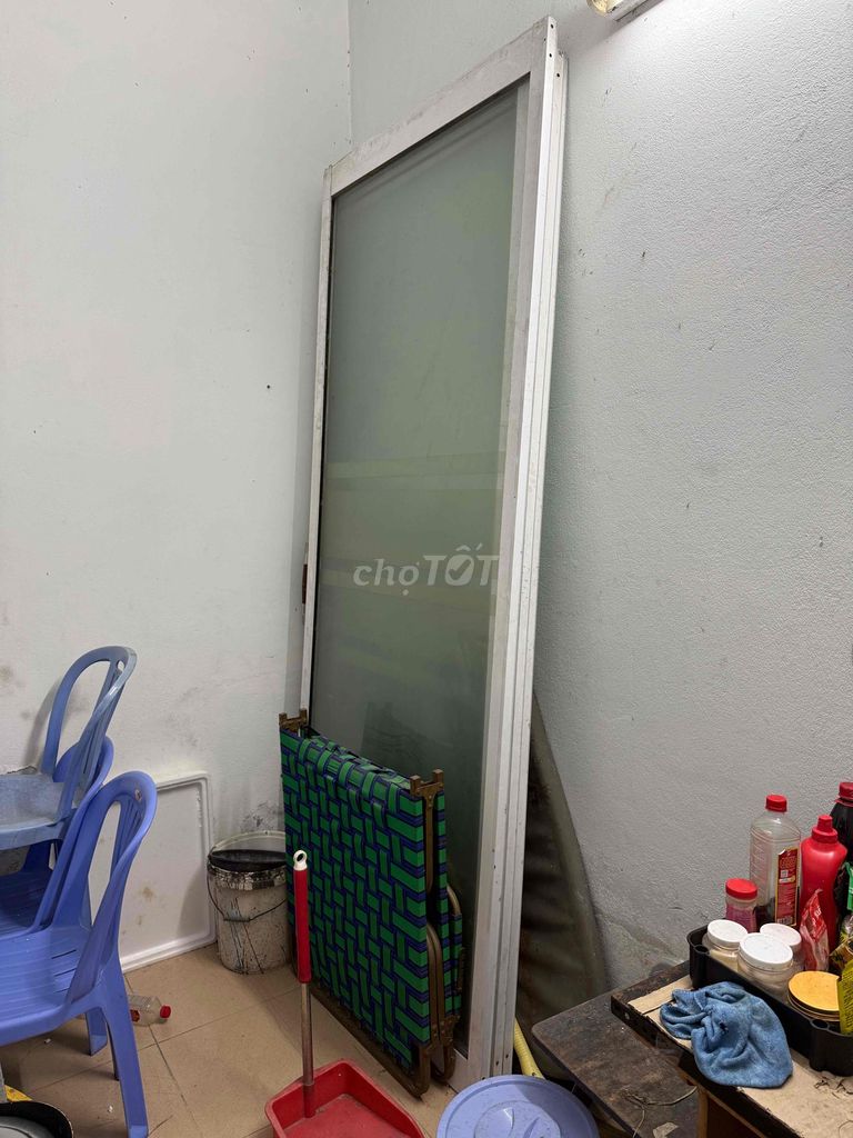 Cửa nhôm kính Trắng 2.57m x 1.05m. Mua bán Nội thất, đồ gia dụng khác tại Quận Hải Châu Đà Nẵng được đăng bởi khoi hình 1