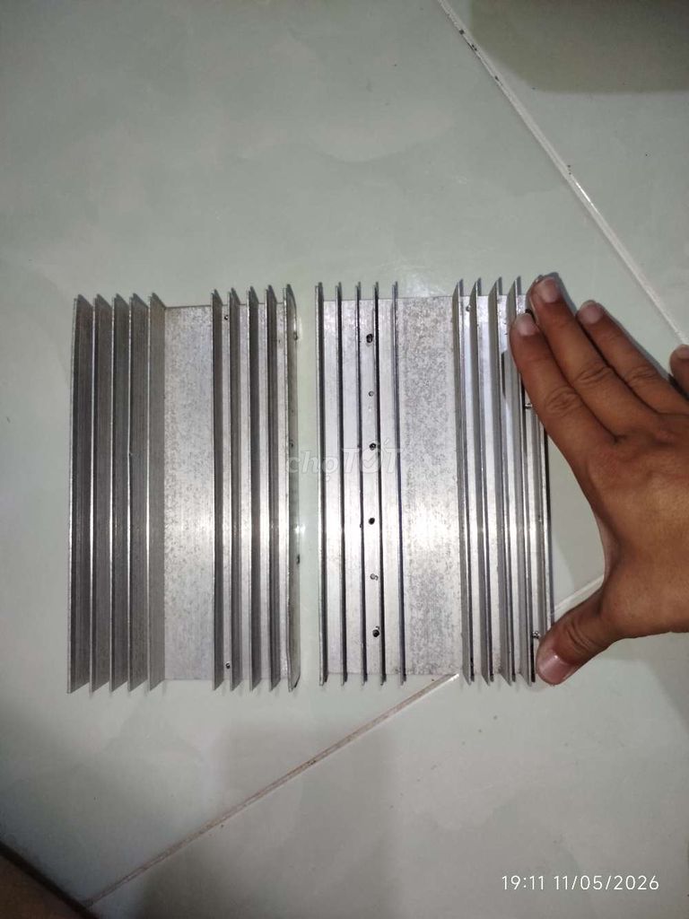 2 tấm Tản nhiệt nhôm 20cm 10 cánh. Mua bán Phụ kiện (Màn hình, Chuột...) tại Huyện Bình Sơn Quảng Ngãi được đăng bởi Nguồn Xung hình 1