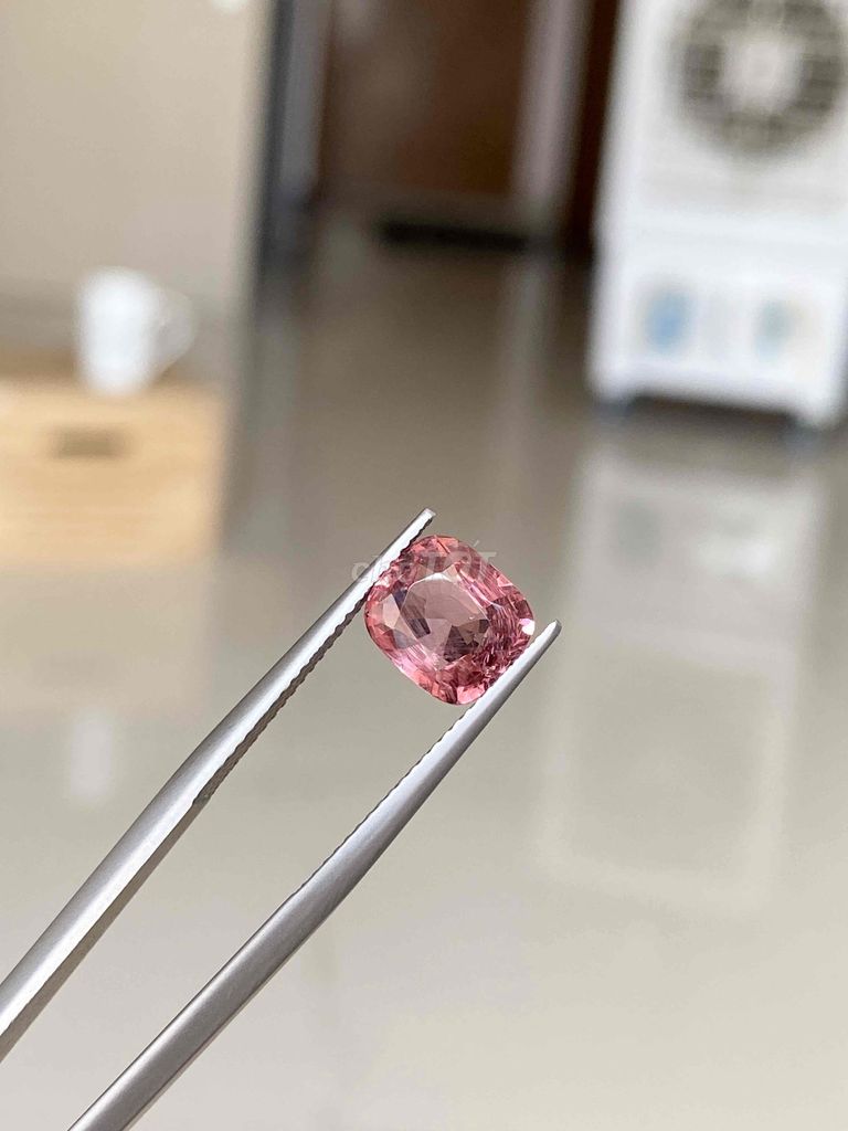 Spinel màu hồng dưa hấu