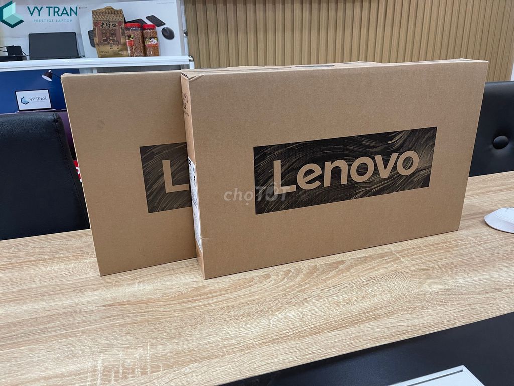 Lenovo V15 New seal Ryzen 5500U 8GB 256GB 15.6 FHD
