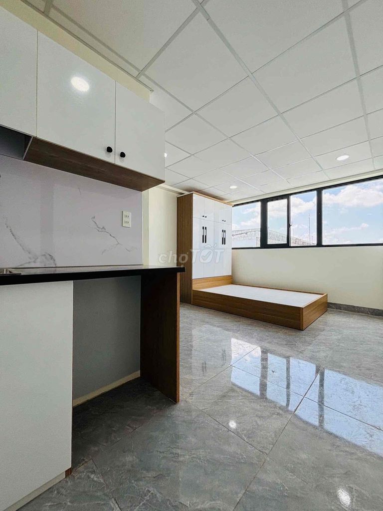 PHẠM VĂN BACH PHÒNG MỚI RỘNG RẺ GẦN ĐH CÔNG THƯƠNG  NGUYỄN TẤT THÀNH