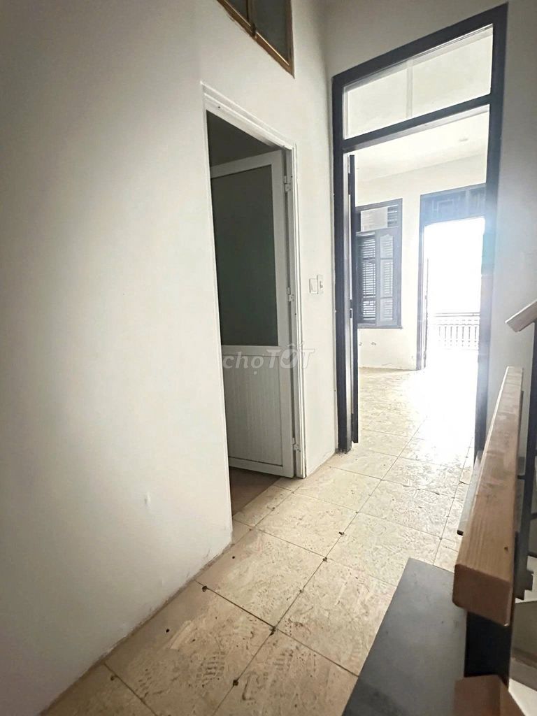 Cho thuê nhà ngõ 180 Hoàng Quốc Việt, 50M x 5 Tầng - mỗi tầng 2P+ 1 Wc - ảnh 5