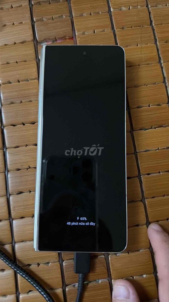 Samsung Galaxy Z Fold 5 Trắng Màn hình gập. Mua bán Điện thoại tại Thành phố Nam Định Nam Định được đăng bởi Hải Nguyễn hình 1