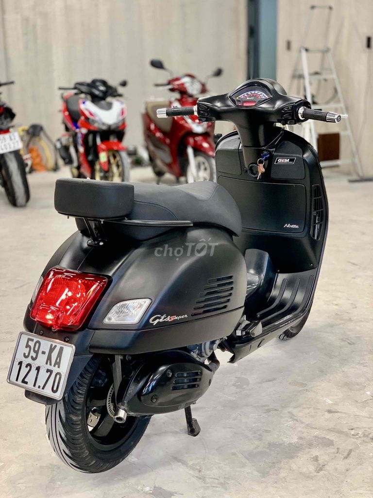 🛵 Vespa GTS 300 – 2018 – Chính Chủ BSTP Xe Đẹp Zin. Mua bán Xe máy tại Thành phố Thủ Đức Tp Hồ Chí Minh được đăng bởi Khương Phan hình 5