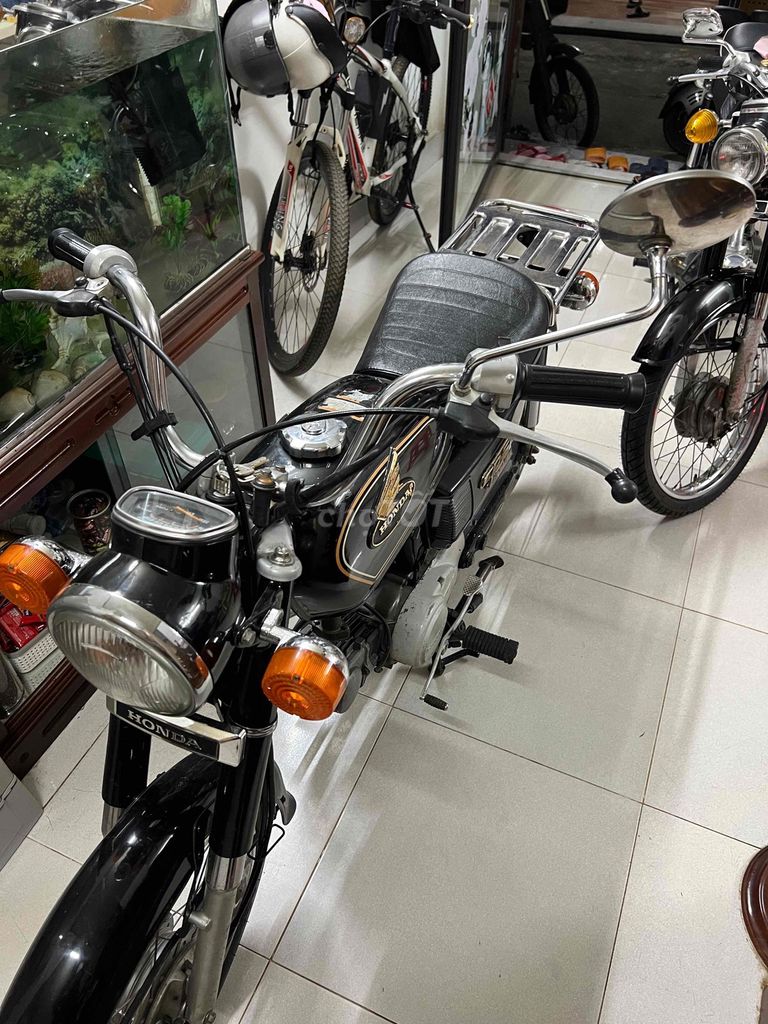 Honda CD50 màu Đen. Mua bán Xe máy tại Thành phố Buôn Ma Thuột Đắk Lắk được đăng bởi Đạt hình 4