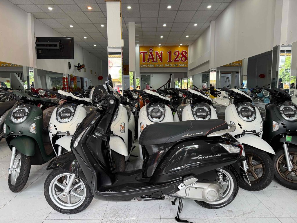 GRANDE 2015. Xe Zin - Máy Zin Cực Êm - BS 68. Mua bán Xe máy tại Thành phố Rạch Giá Kiên Giang được đăng bởi XE MÁY CŨ TÂN 128 hình 2