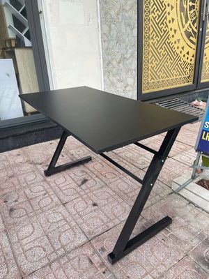 Bàn làm việc văn phòng, bàn học chân Z giá rẻ. Mua bán Bàn ghế tại Thành phố Thủ Đức Tp Hồ Chí Minh được đăng bởi Tiệm Nhà Gỗ