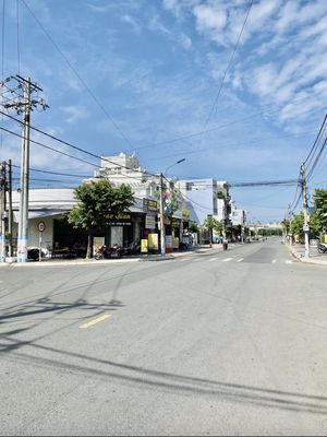 Tôi chính chủ, không biết giá giờ sao ngày mua 1tỷ8 giờ tôi bán 1tỷ3. Mua bán đất tại Huyện Thủ Thừa Long An được đăng bởi Đặng Văn Hợp