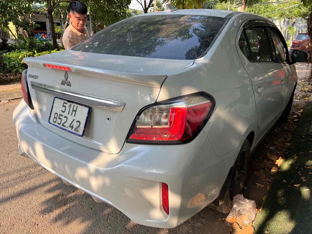 Mitsubishi Attrage Premium автомат от собственника свежая
