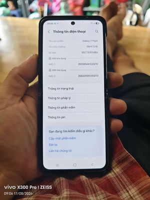 Samsung Galaxy Z Flip4 Trắng