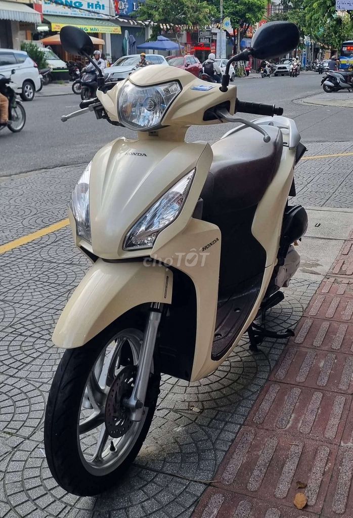 Honda Vision 2018 бежевый