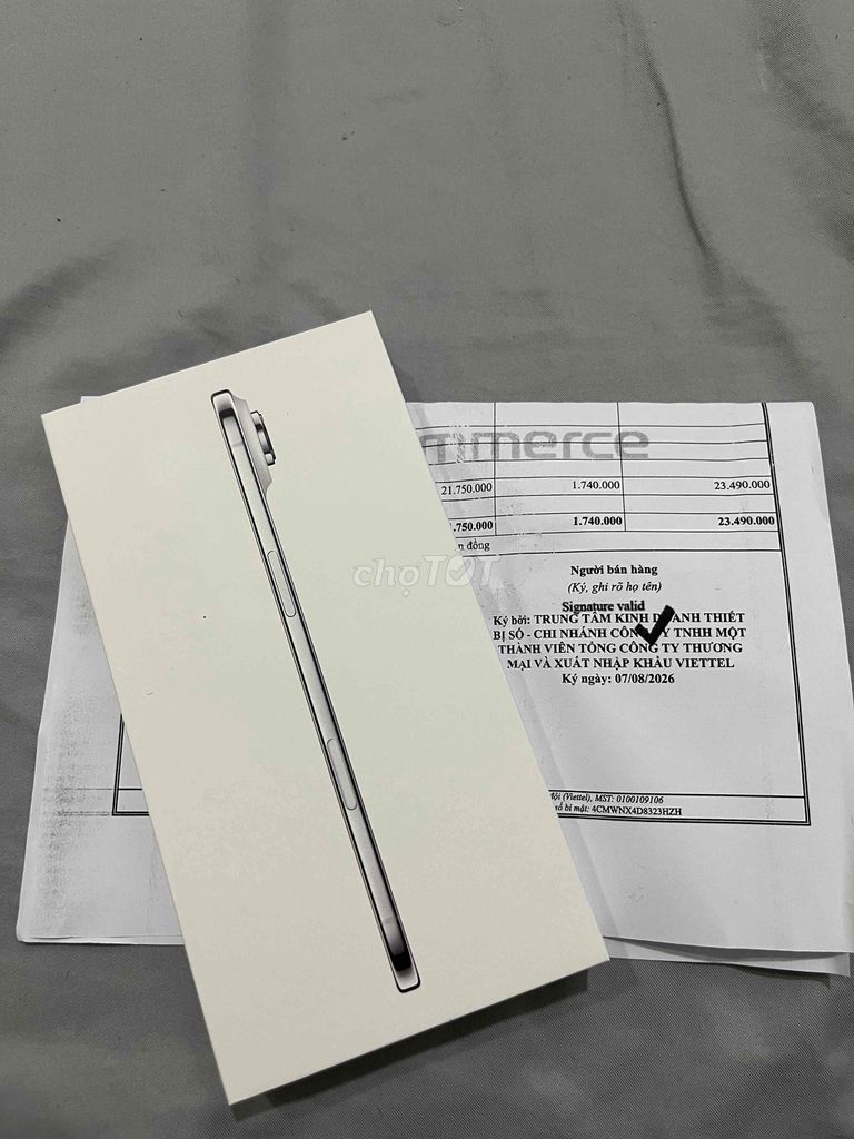 iPhone Air Trắng Mới Bill Viettel Store. Mua bán Điện thoại tại Quận 12 Tp Hồ Chí Minh được đăng bởi Phạm Khánh Minh hình 1