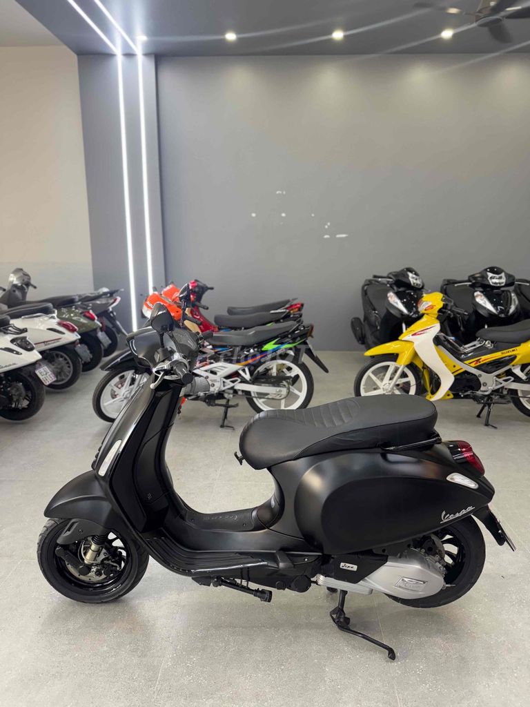 VespaSprint 125Abs bản Notte chuẩn lướt 9k km. Mua bán Xe máy tại Quận Cái Răng Cần Thơ được đăng bởi Cửa Hàng Xe Máy Quang Sang hình 4