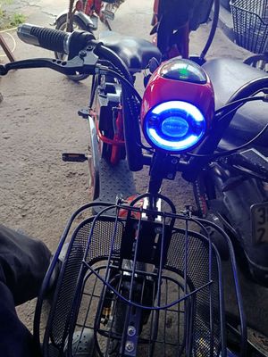 Nhà dư dùng nên cần ra đi chiếc xe đạp điện mới. Mua bán Xe điện tại Huyện Củ Chi Tp Hồ Chí Minh được đăng bởi Khuong