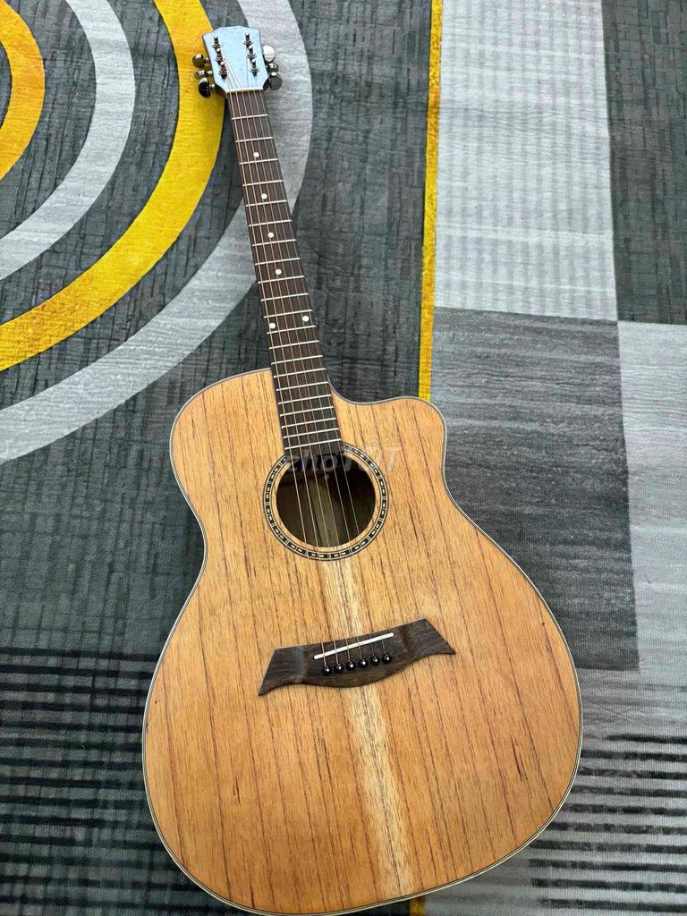 Đàn guitar acoustic