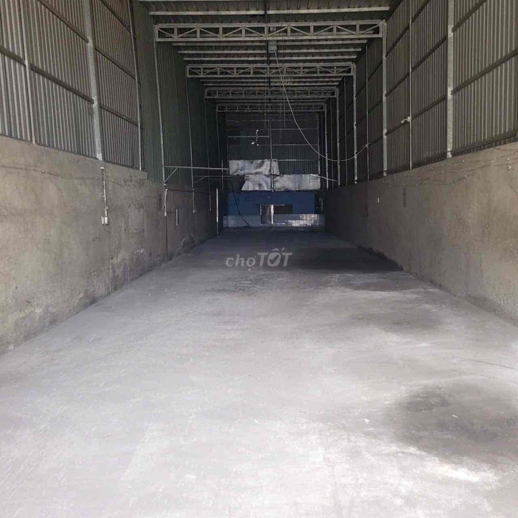 cho thuê nhà kho xưởng 5x25m. điện 3 pha sẵn
