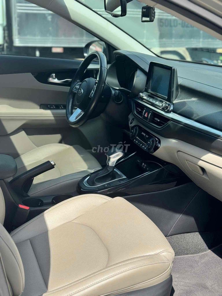Xe KIA CERATO 1.6 LUXURY 2019. Mua bán Ô tô tại Huyện Hóc Môn Tp Hồ Chí Minh được đăng bởi Linh Diệu hình 4