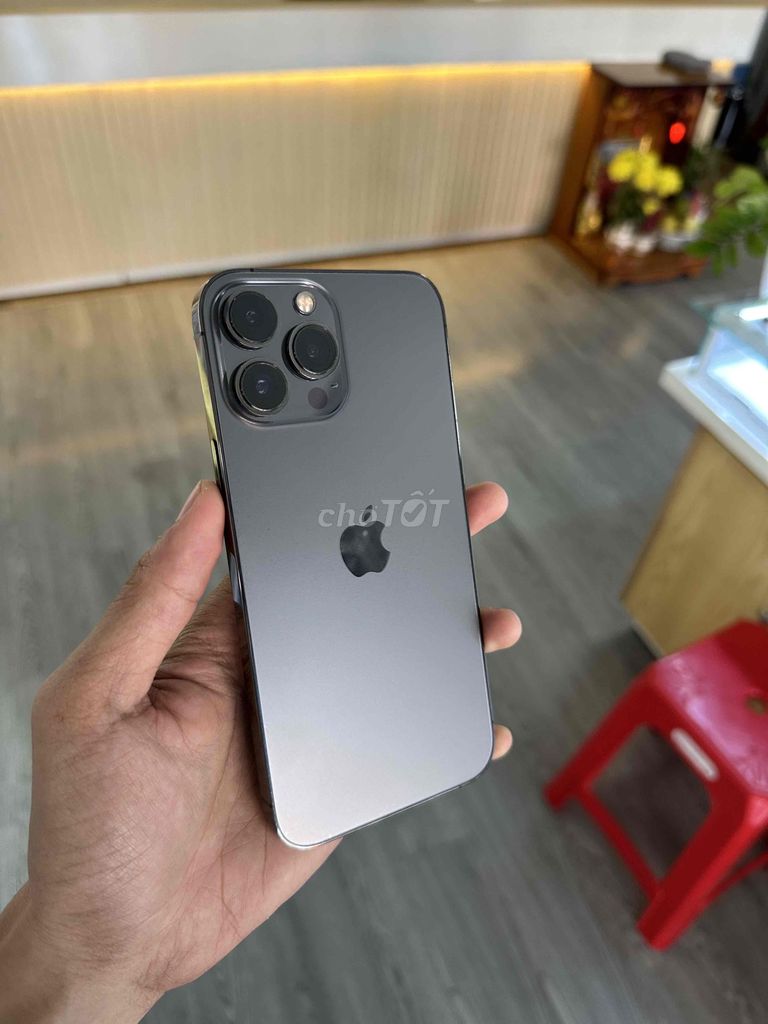 Cần bán iPhone 13 Pro Max bản chính hãng Việt Nam. Mua bán Điện thoại tại Thành phố Qui Nhơn Bình Định được đăng bởi Gia Long hình 1