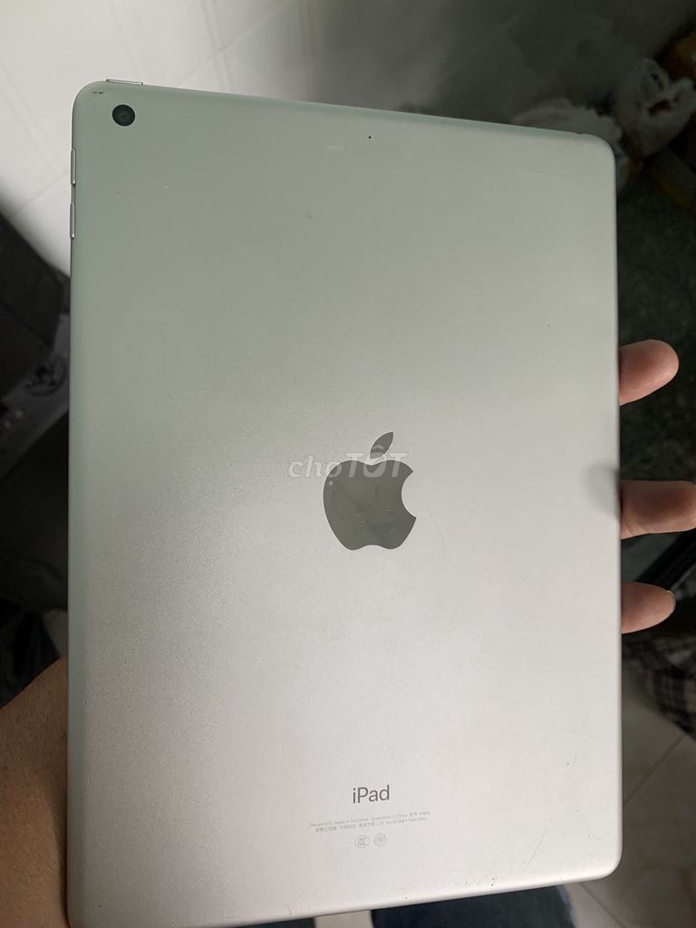 Apple ipad Gen 6.Nguyên zin.Full vân tay.128GB