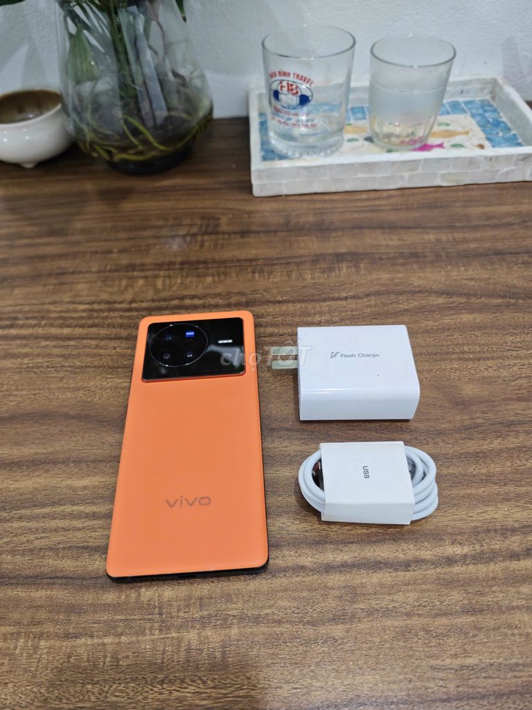 Vivo X80 5G 8/256 Cam pin 100% sạc 80w có ship COD. Mua bán Điện thoại tại Quận Hoàng Mai Hà Nội được đăng bởi Trần Ngọc Hiếu hình 1