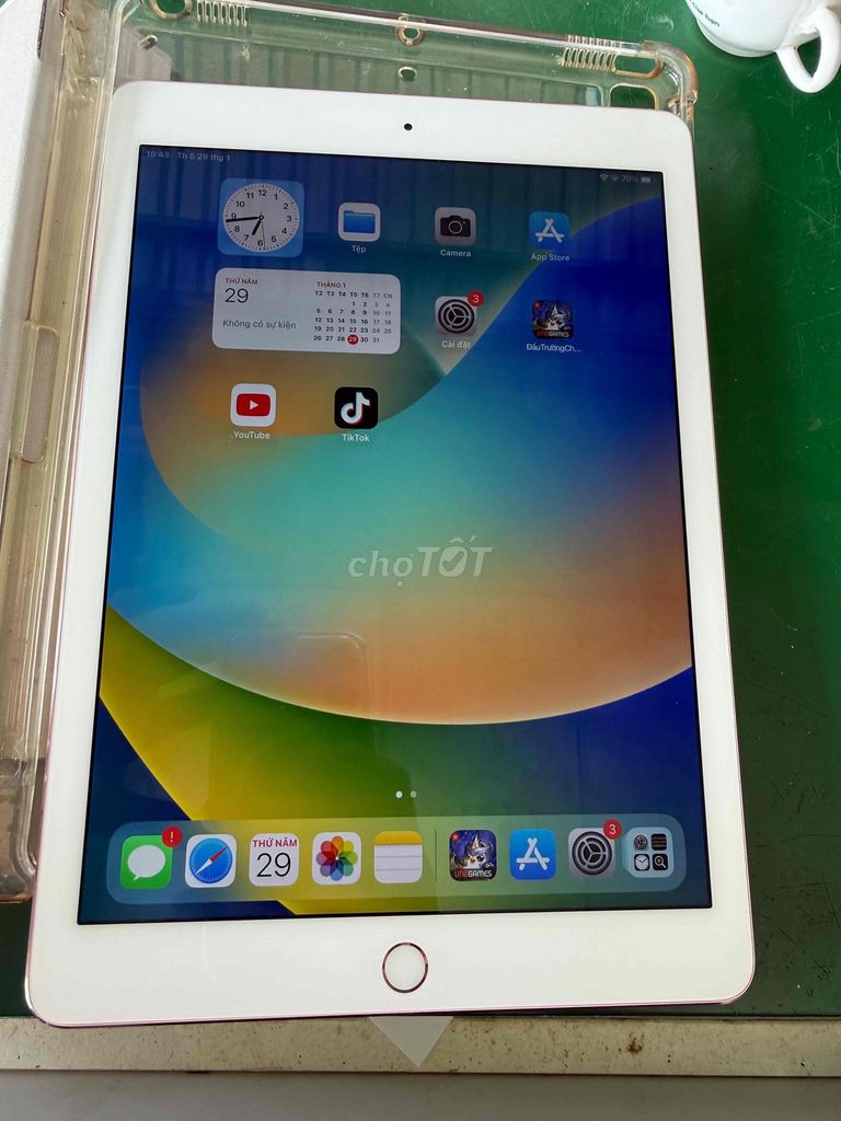 ipad pro 9.7 inch. Mua bán Máy tính bảng tại Thành phố Trà Vinh Trà Vinh được đăng bởi Duy hình 1