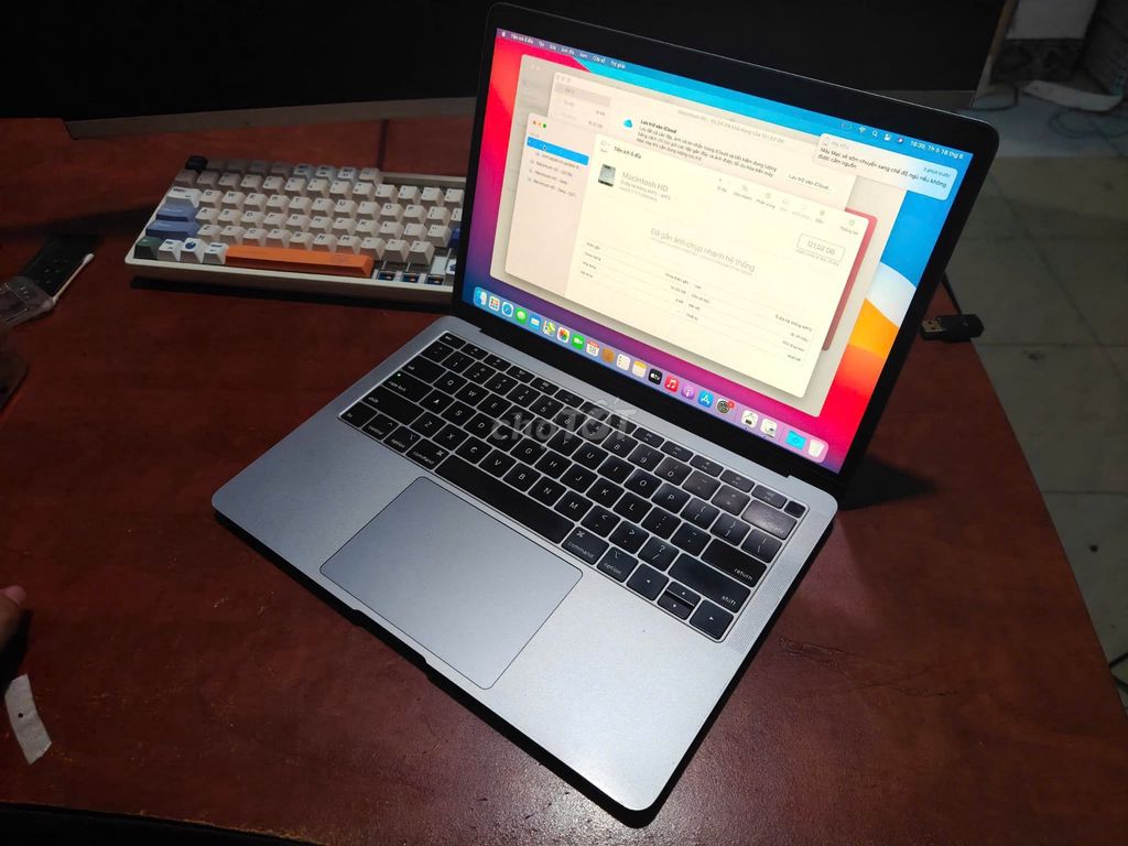 Apple MacBook Air i5 2018 8GB/128GB Xám. Mua bán Laptop tại Quận Gò Vấp Tp Hồ Chí Minh được đăng bởi Hội Đồ Điện Tử hình 1