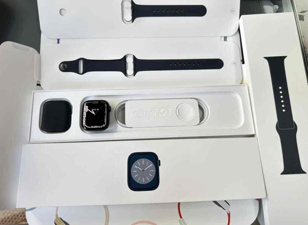 Bán đh apple watch sr8:45 Đen vna Likenew pin 100%