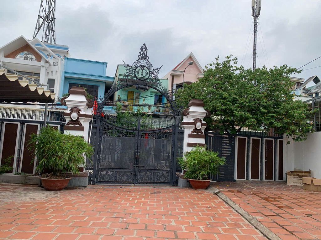 Biệt thự cần bán - Gửi anh em môi giới phí 1. Mua bán nhà ở tại Thành phố Thủ Đức Tp Hồ Chí Minh được đăng bởi Trí hình 2