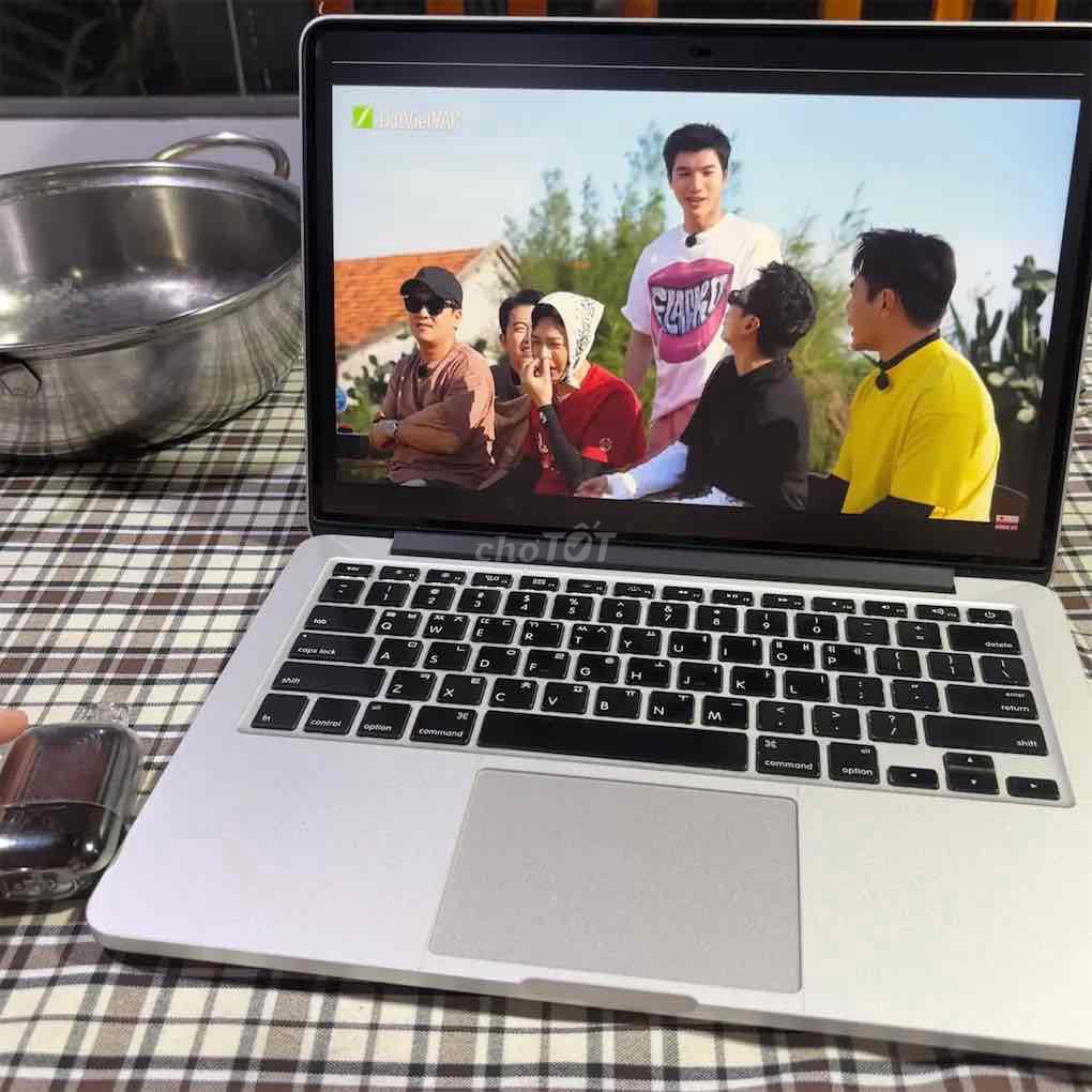 Apple MacBook Pro 2018 Bạc. Mua bán Laptop tại Thành phố Thủ Đức Tp Hồ Chí Minh được đăng bởi hồ thị kim thơ hình 1