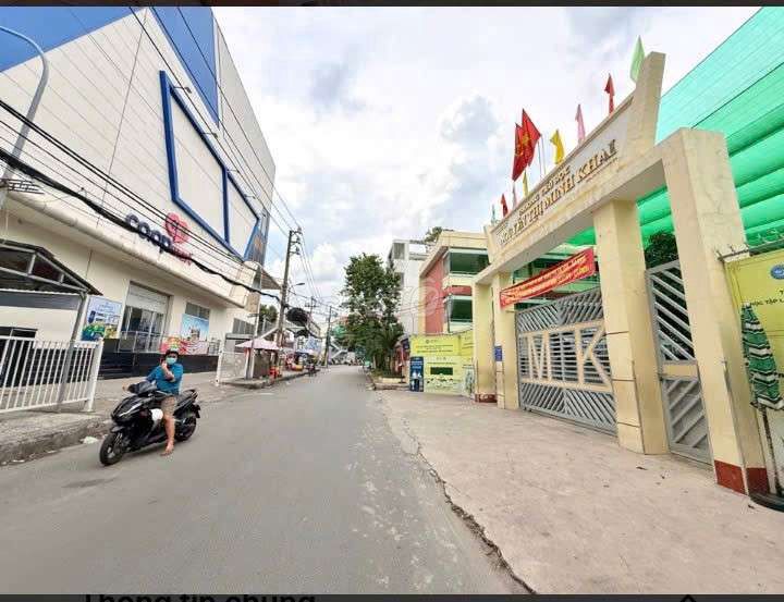 HƠN 3 TỶ NHÀ QUANG TRUNG GẦN CO.OPMART, 30M²,HẺM BA GÁC THÔNG