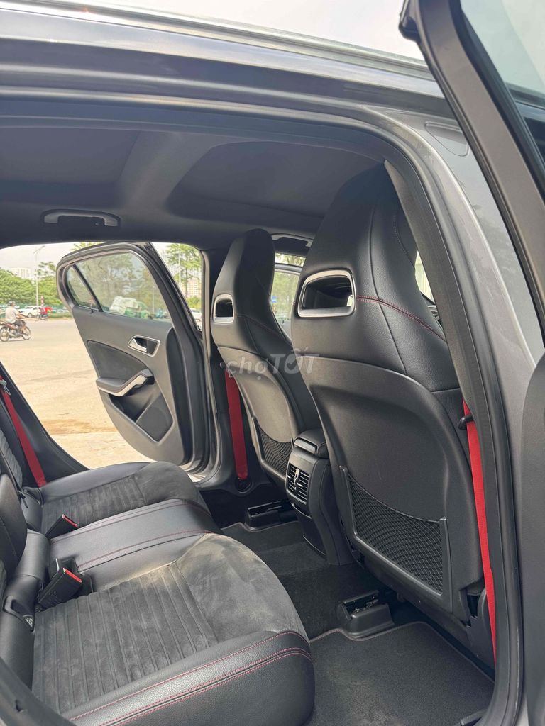 Mercedes GLA250 4Matic 2014-2015 AMG. Mua bán Ô tô tại Quận Thanh Xuân Hà Nội được đăng bởi Nguyễn Quang Đức hình 17