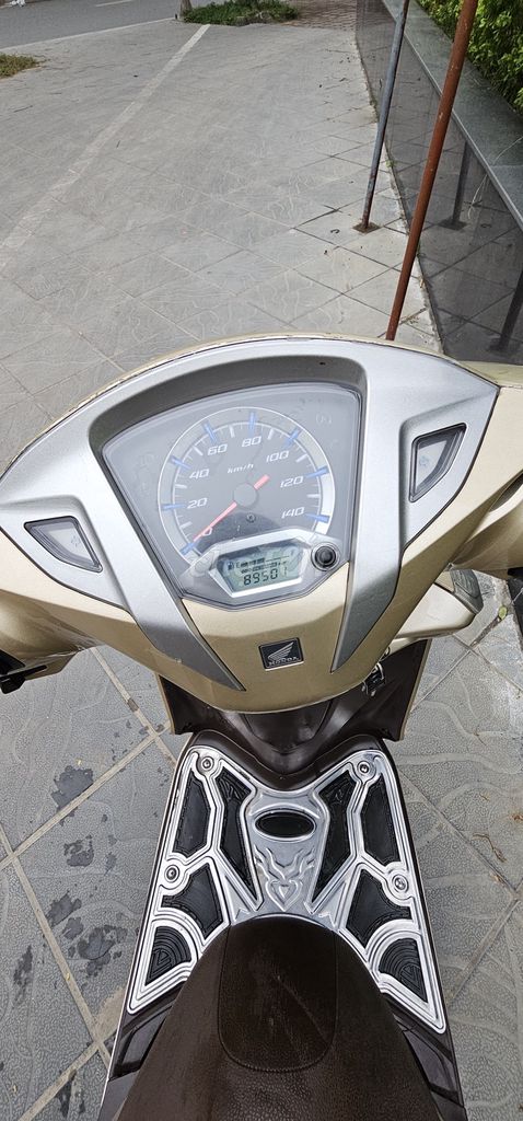 Cần bán xe lead chính chủ 2015. Mua bán Xe máy tại Quận Hà Đông Hà Nội được đăng bởi Tuấn Trần hình 4