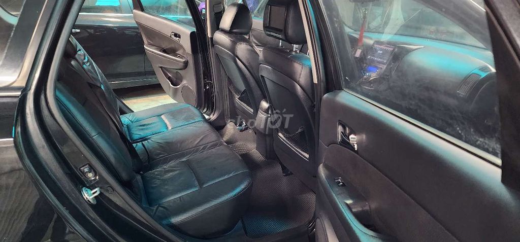 Hyundai i30 Đen 5 chỗ Số tự động. Mua bán Ô tô tại Quận Nam Từ Liêm Hà Nội được đăng bởi TIẾN DŨNG hình 8