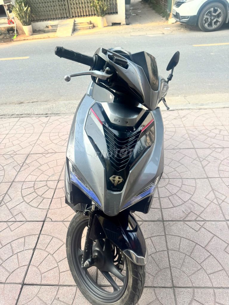 Honda Air Blade 125cc 2018 серо-чёрный 40000 км