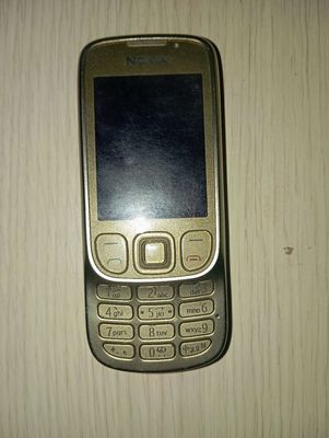 Nokia 6303i. Mua bán Điện thoại tại Quận Tây Hồ Hà Nội được đăng bởi Bin