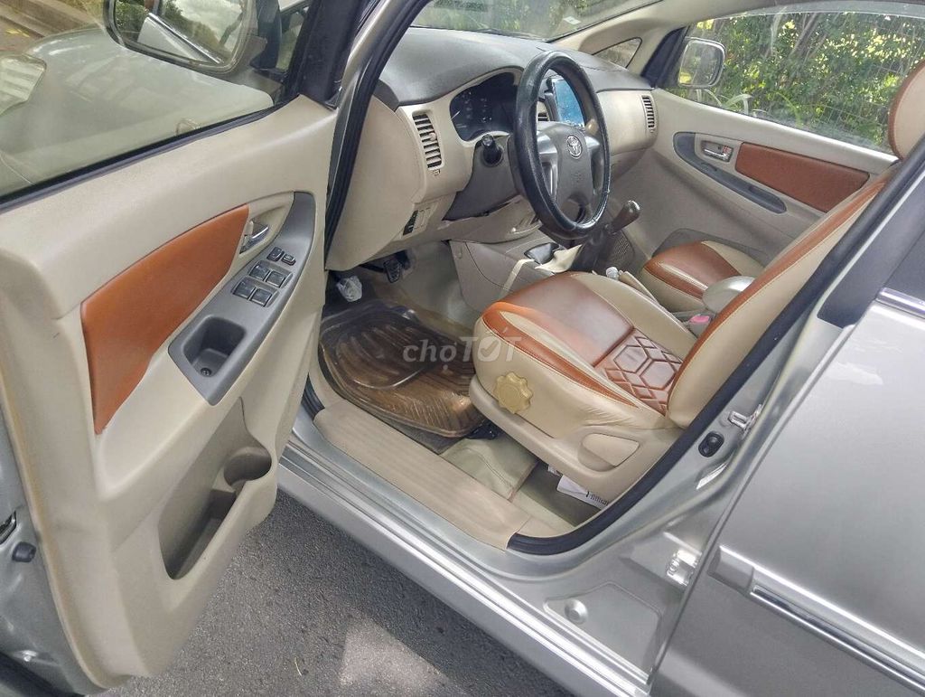 XE NHÀ INNOVA 2014. MÁY 2.0G.MÁY RẤT ÊM XE ZIN 90%. Mua bán Ô tô tại Quận Tân Bình Tp Hồ Chí Minh được đăng bởi Văn Thiện hình 5