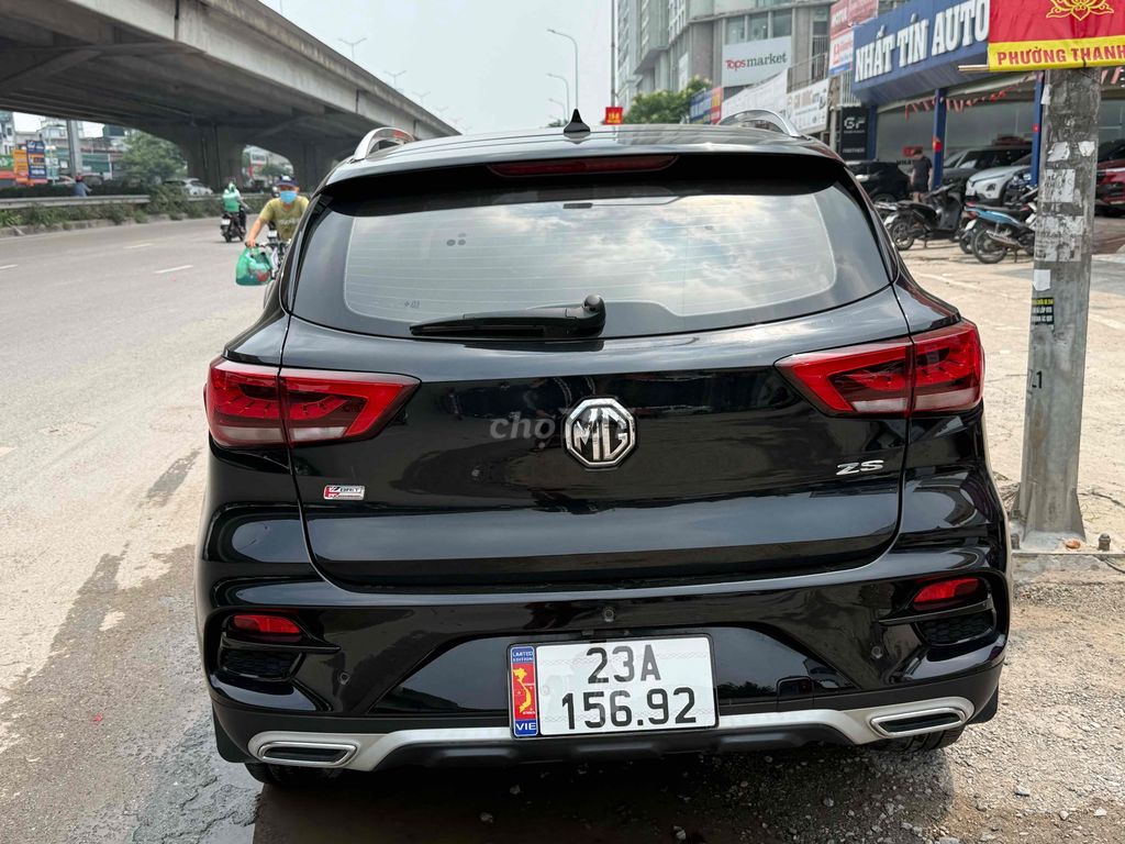 MG ZS 2024 Черный 70000 km