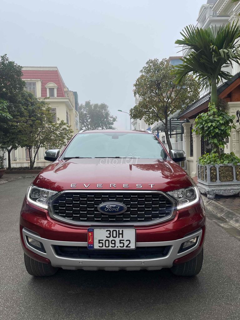 Ford Everest 2.0 Titanium 4x2 2021