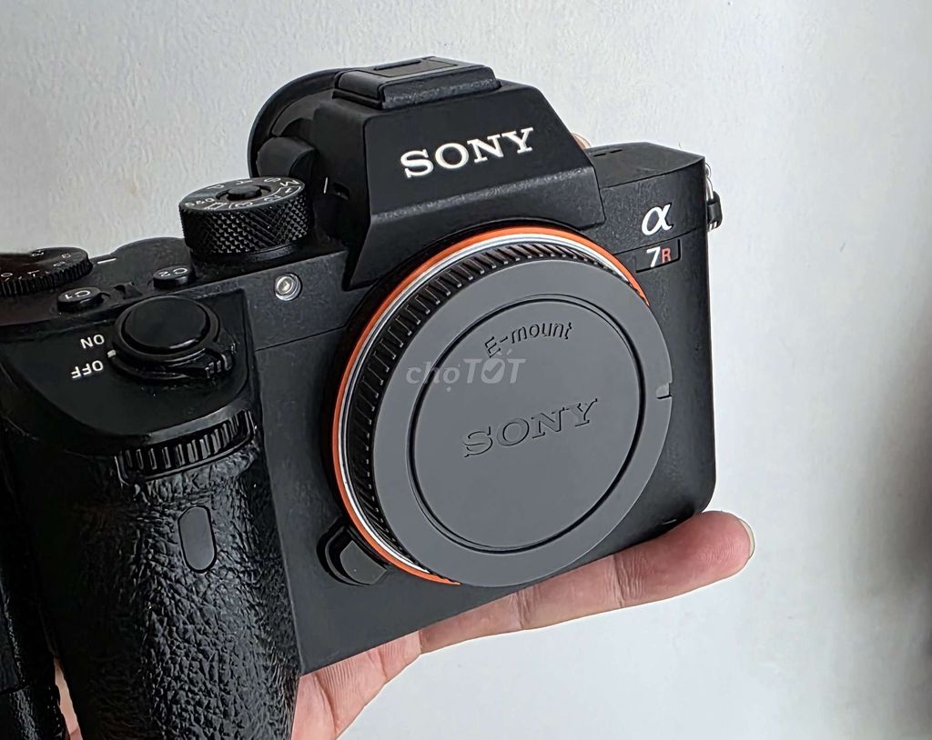Máy ảnh Sony A7R III Đen. Mua bán Máy ảnh, Máy quay tại Quận Liên Chiểu Đà Nẵng được đăng bởi Tien Tran hình 1