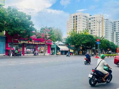 MẶT TIỀN LÊ VĂN VIỆT ĐANG KINH DOANH CHO THUÊ. Mua bán văn phòng, mặt bằng kinh doanh tại Thành phố Thủ Đức Tp Hồ Chí Minh được đăng bởi Duy Hoàng Land
