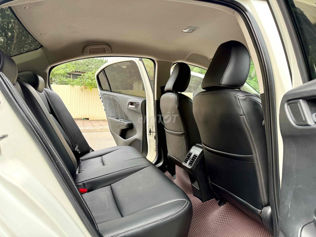 Honda City 2014 1.5 CVT - 110000 km. Mua bán Ô tô tại Quận Long Biên Hà Nội được đăng bởi Thế Anh hình 13