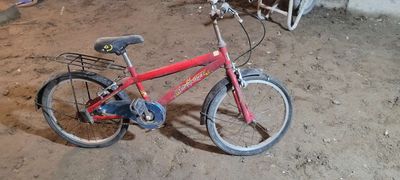 Xe đạp trẻ em Thống Nhất Đỏ. Mua bán Xe đạp tại Quận Đống Đa Hà Nội được đăng bởi vũ khắc tiến